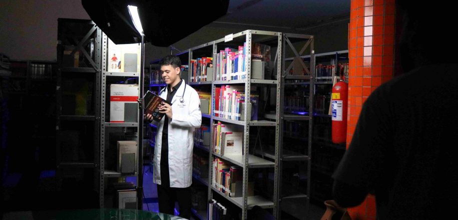 Diocesano é palco para fotos da celebração “meio médico” de estudantes da UFPI