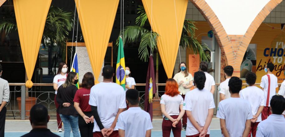 Hasteamento da Bandeira marca início dos Gestos Concretos de Esperança e Cuidado