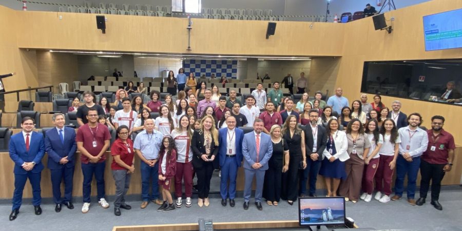 Assembleia Legislativa reconhece contribuição do Colégio Diocesano à educação piauiense em seus 120 anos