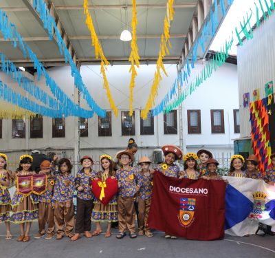 Colégio Diocesano Infantil celebra as tradições nordestinas no Encontro de Culturas 2026