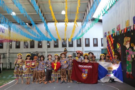 Colégio Diocesano Infantil celebra as tradições nordestinas no Encontro de Culturas 2026