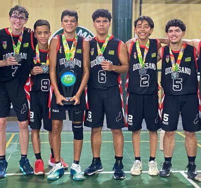 Time do Diocesano é vice-campeão de basquete masculino Sub-17 nos Jogos Escolares Piauienses