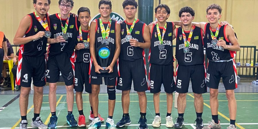 Time do Colégio Diocesano é vice-campeão de basquete masculino Sub-17 nos Jogos Escolares Piauienses