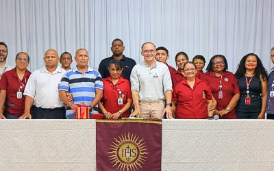 Quatro décadas de missão: Diocesano homenageia colaborador por 40 anos de serviço